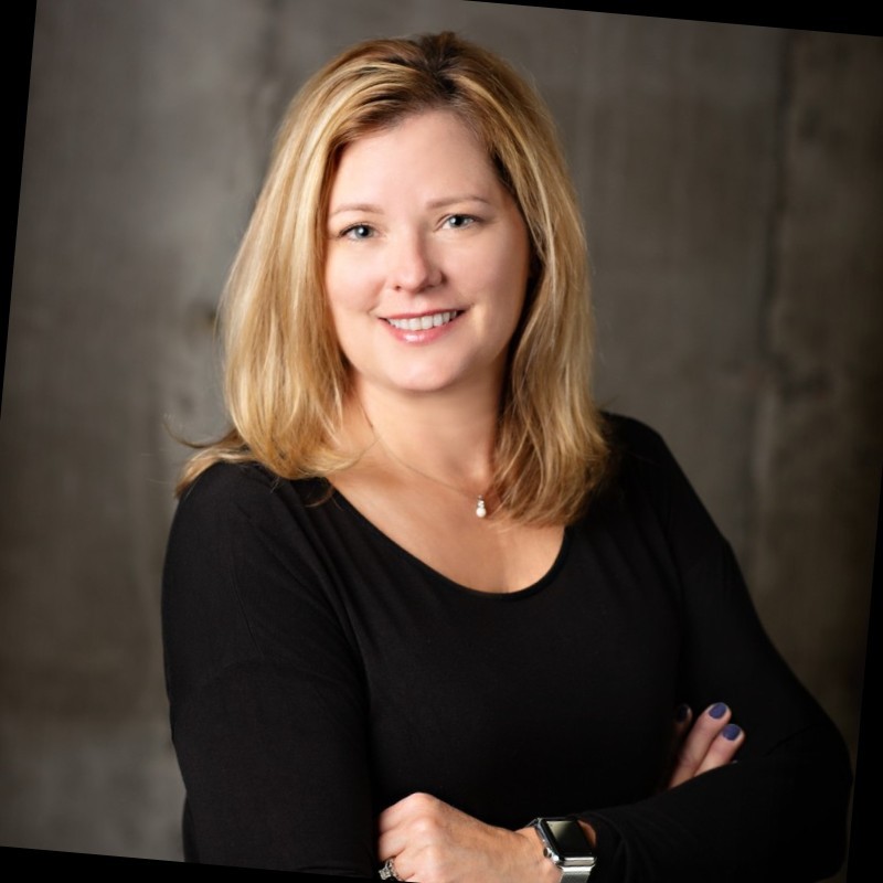 Headshot of Michelle Nenov, managing partner of Boise, Idaho, USA Loxif Outsourcing branch